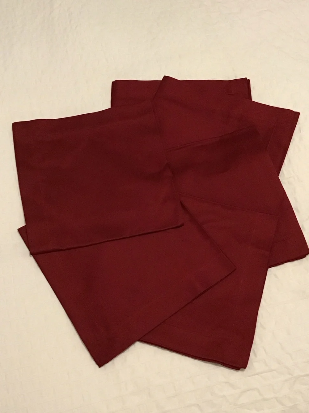 Pottery Barn Classic Hotel Dinner Napkins (6)